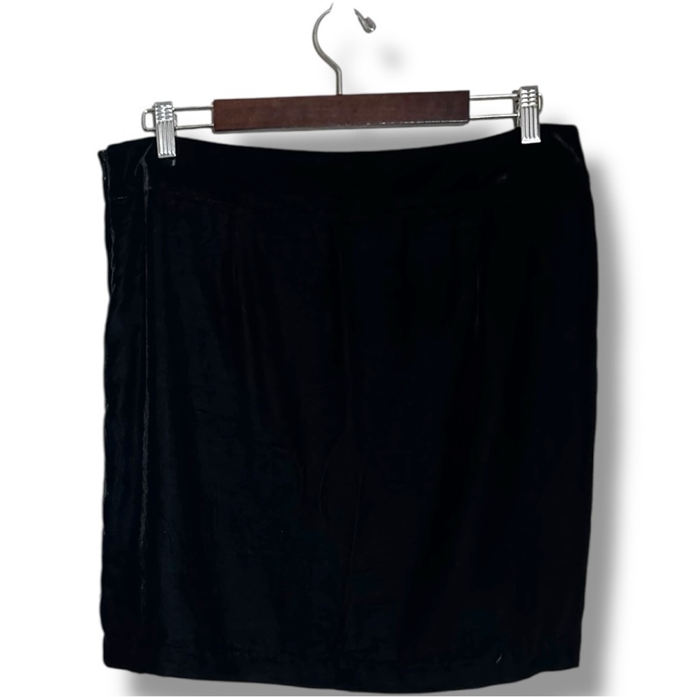 GAP Size 12 Women’s Black Velour A-Line Mini Skirt NWT - Picture 14 of 15